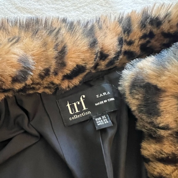 [SOLD] Zara TRF Cheetah Print Faux Fur Coat - Picture 2 of 2
